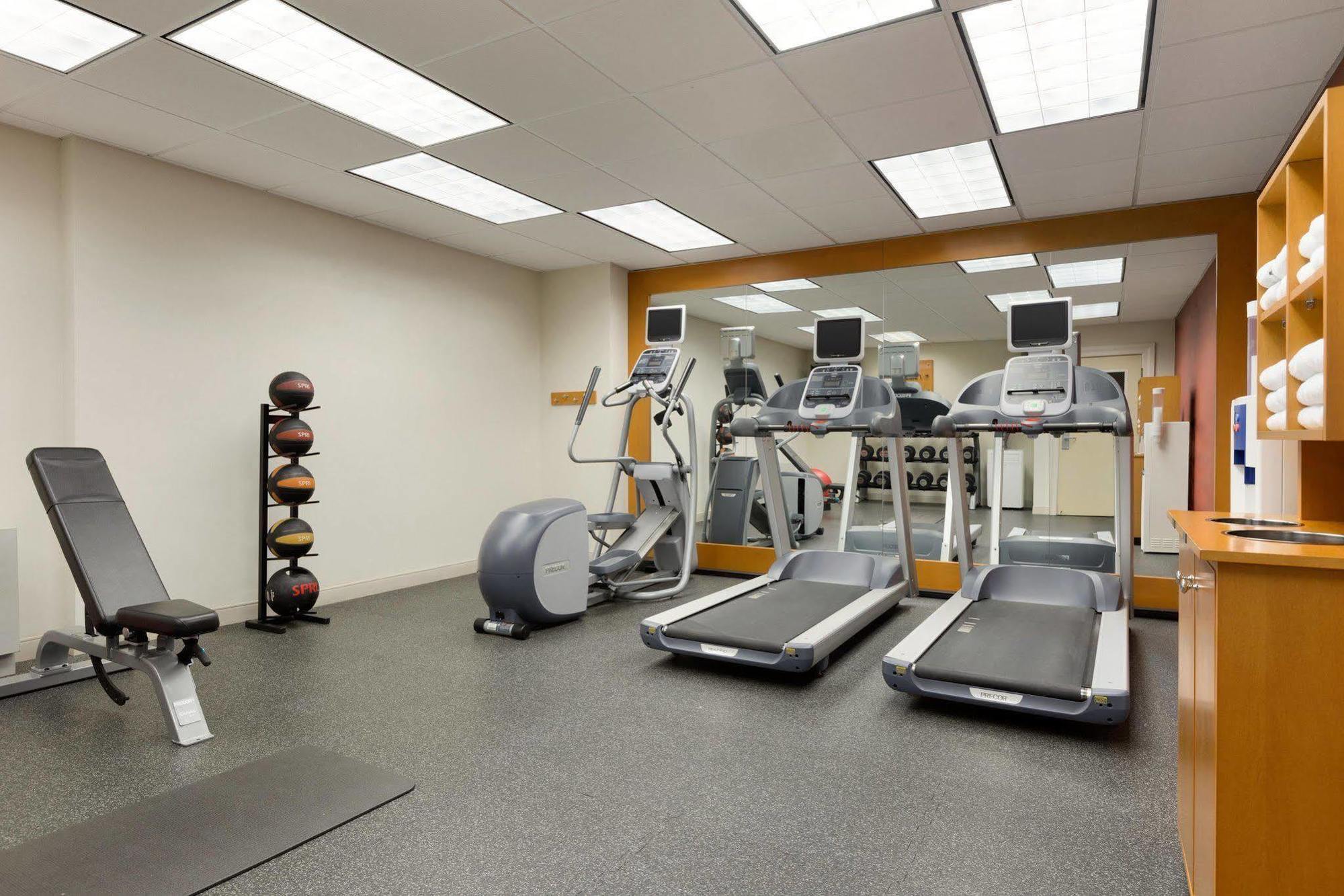 Homewood Suites By Hilton Hartford Downtown Esterno foto
